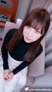 頂級白虎嫩穴純欲系少女〖Peachpie〗清純甜美身材一級棒，白虎小母狗水嫩一線天，白虎嫩B被操到高潮浪叫…